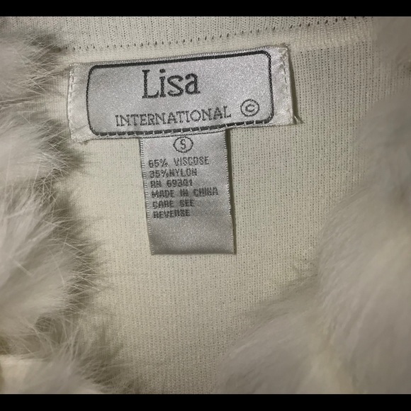 🌺🌺HOST PICK🌺🌺FUR COLLARED WINTER WHITE TOP🌺🌺 - Picture 4 of 8